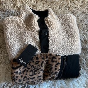Rails Faux Sweater Animal Print XS